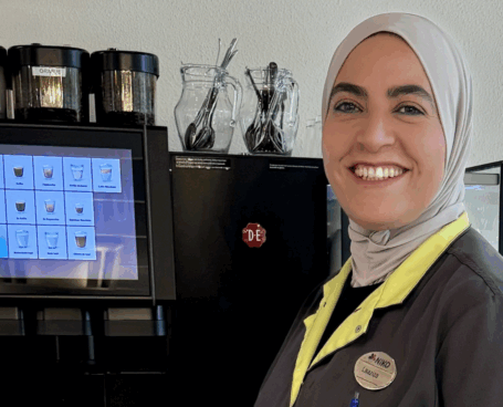 ‘De verbinding met de bewoners is belangrijk voor mij…’ Het verhaal van Laaziza